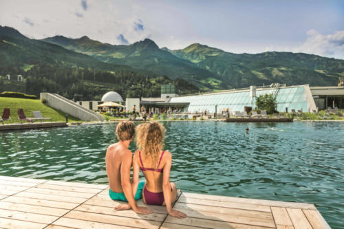 Thermalwasserbadesee mit Blick auf die Alpentherme (c) Gasteinertal Tourismus GmbH, WKrug - Kopie
